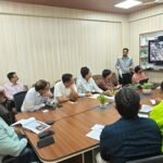 सीएम धामी के निर्देश पर सचिवालय में पहली समीक्षा बैठक..