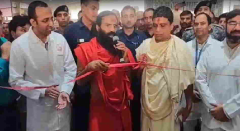 हरिद्वार में जड़ी-बूटी दिवस की धूम, आचार्य बालकृष्ण के जन्मदिन पर रक्तदान शिविर आयोजित..
