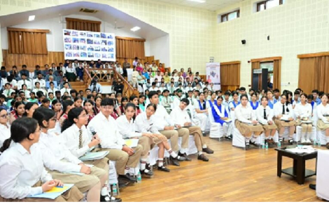 ‘मेरे सपनों का उत्तराखंड’ अभियान में छात्रों का उत्साह, 2.5 लाख से अधिक निबंध जमा..